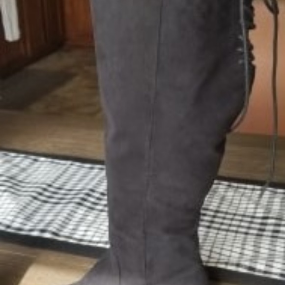 Journee Collection Black Roz Wide-Calf Boot 8 - Picture 5 of 8